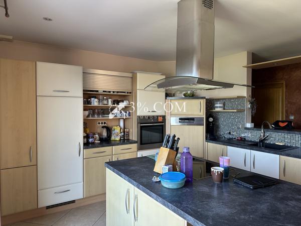 Maison 7 pièce(s) 4 chambre(s) 164 m²