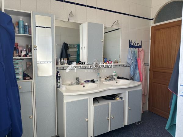 Maison 7 pièce(s) 4 chambre(s) 164 m²