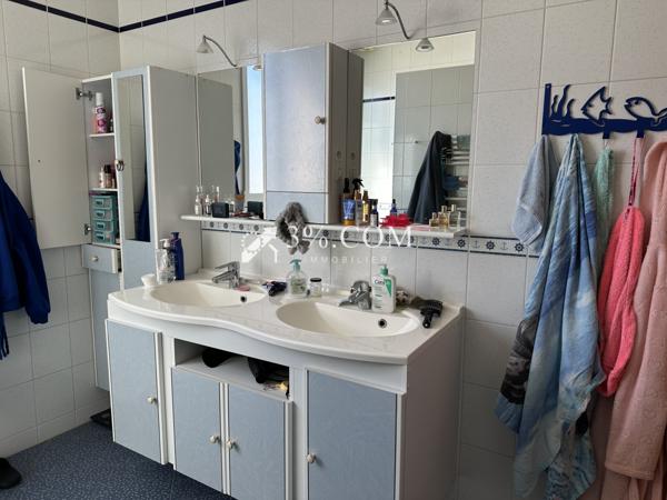 Maison 7 pièce(s) 4 chambre(s) 164 m²