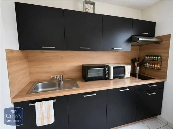 Appartement à louer 2 pièces 48.15m² Allonnes (72700)