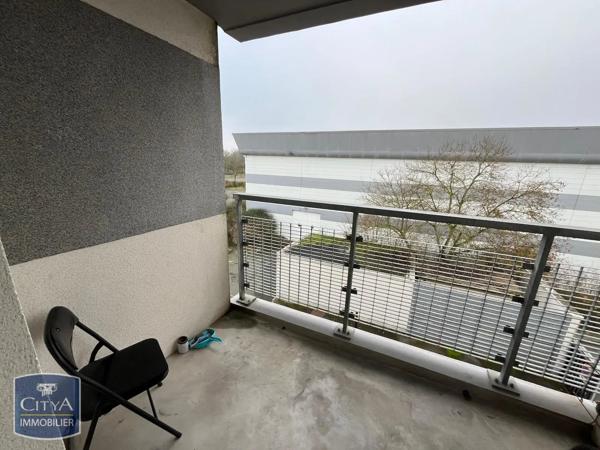 Appartement à louer 2 pièces 48.15m² Allonnes (72700)