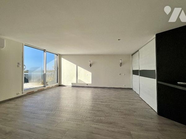 BUREAUX 140 m² - SAINT-ANTOINE-DU-ROCHER (37060)
À 700 m de la gare – Accès rapide A10/A28