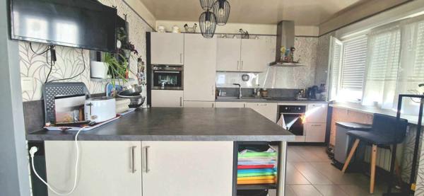 Maison 90 m² quartier calme.