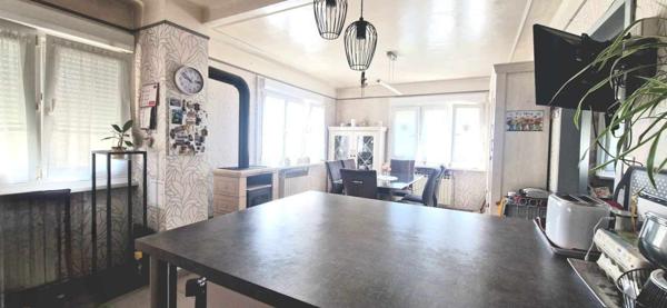 Maison 90 m² quartier calme.