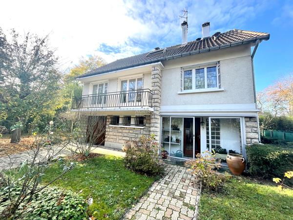 Maison Conflans Sainte Honorine 6 pièce(s) 134 m2 €420 000 ** - Référence 7315