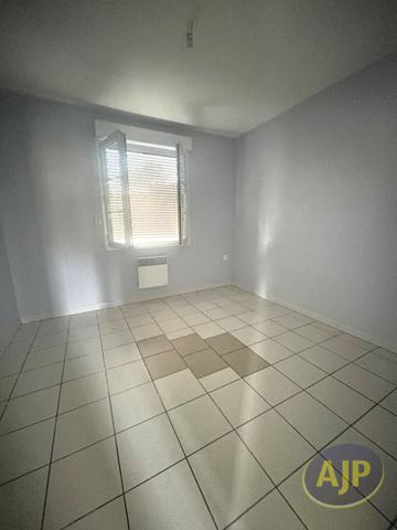 Location maison Peujard : 950 € - AJP Immobilier Saint Andre de Cubzac