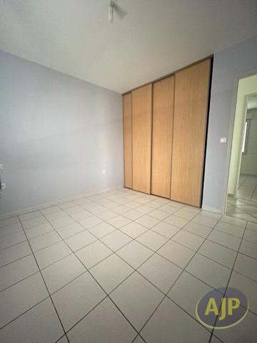 Location maison Peujard : 950 € - AJP Immobilier Saint Andre de Cubzac