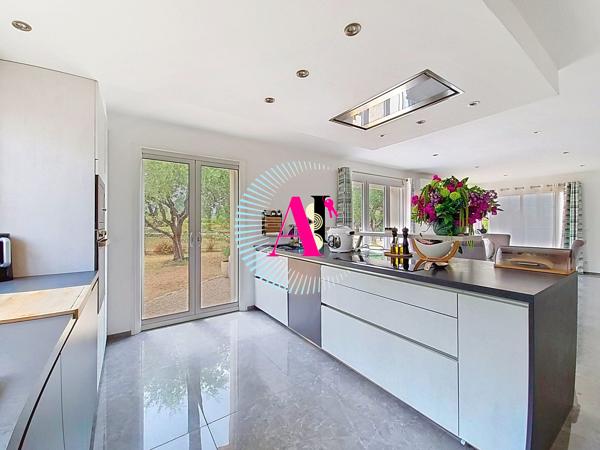 Grasse Saint-Jacques Sud | Maison 116 m² – 4 chambres – Terrain piscinable