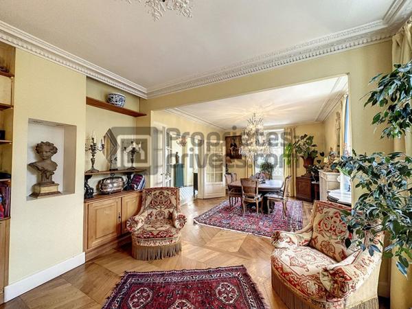 MAISON CENTRE VILLE AVEC GARAGE ET JARDIN