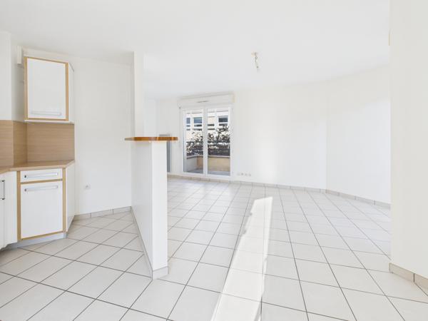 Corbeil-Essonnes (91100) À vendre : Superbe 2 pièces en plein cœur du centre-ville !