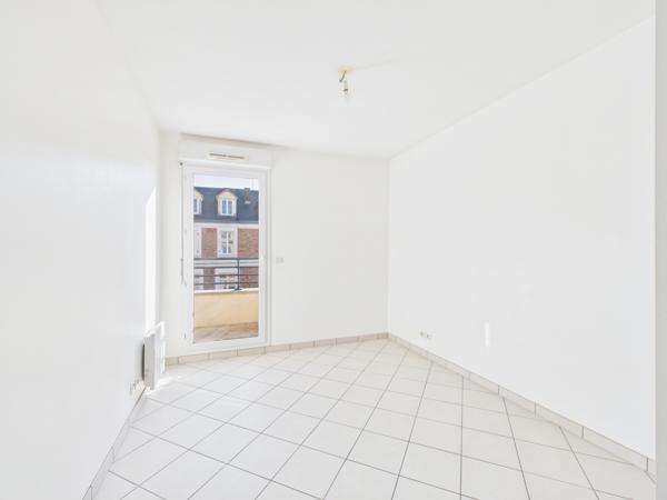 Corbeil-Essonnes (91100) À vendre : Superbe 2 pièces en plein cœur du centre-ville !