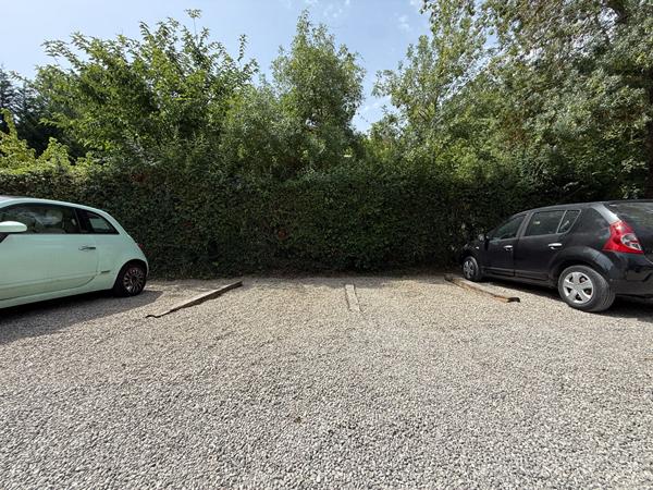 Parking / box