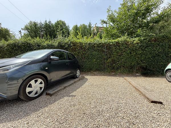 Parking / box