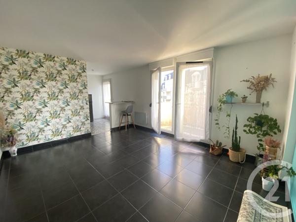 Appartement F1 à vendre  1 pièce - 31 m2 PONTAULT COMBAULT - 77