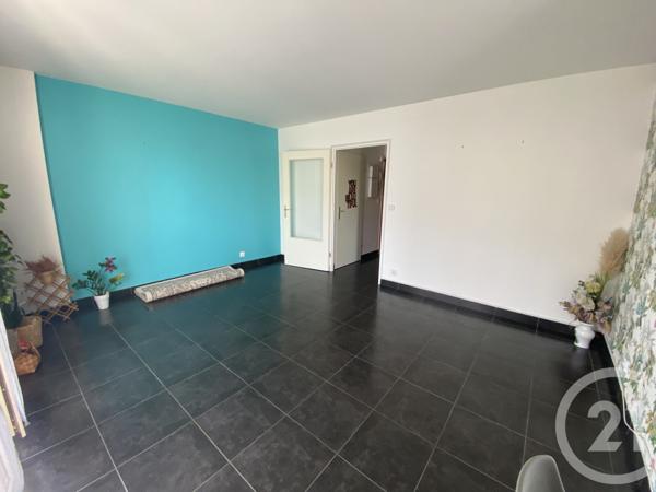 Appartement F1 à vendre  1 pièce - 31 m2 PONTAULT COMBAULT - 77