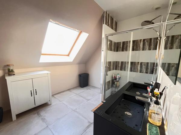 Belle Maison T6 Récente A la ville aux dames – 4 Chambres – Jardin Clos – Garage – Quartier Résidentiel