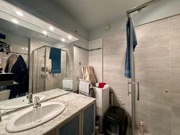 APPARTEMENT UNE CHAMBRE A CARCASSONNE