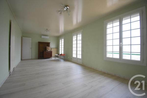 Maison à vendre  4 pièces - 99 m2 ST GERMAIN DES FOSSES - 03