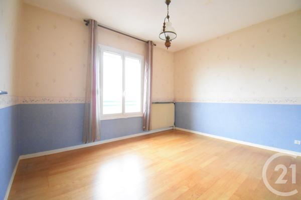 Maison à vendre  4 pièces - 99 m2 ST GERMAIN DES FOSSES - 03