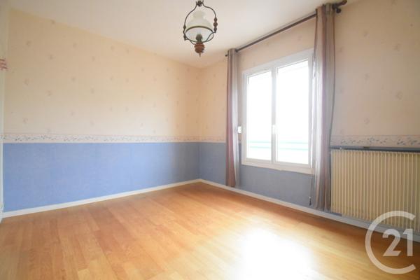 Maison à vendre  4 pièces - 99 m2 ST GERMAIN DES FOSSES - 03