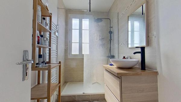147 rue des voies du bois – Colombes – 92700 – T1 Meublé – 910 €CC