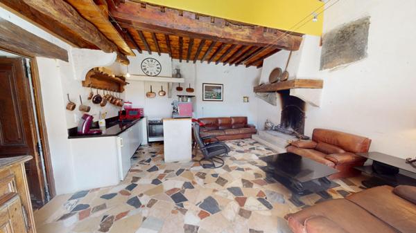 Maison Vertrieu 10 pièce(s) 240 m2