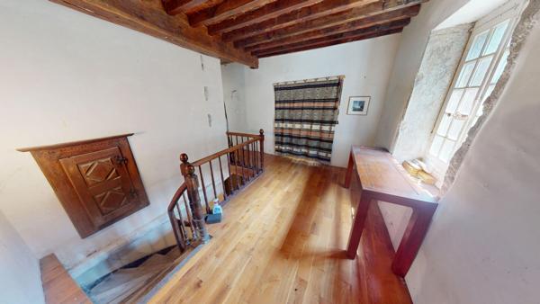 Maison Vertrieu 10 pièce(s) 240 m2