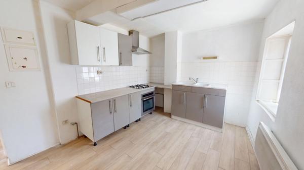 Maison Vertrieu 10 pièce(s) 240 m2