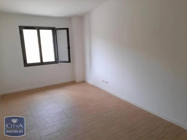Appartement à louer 3 pièces 90.94m²