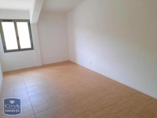 Appartement à louer 3 pièces 90.94m²