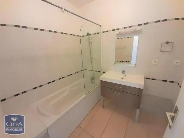 Appartement à louer 3 pièces 90.94m²