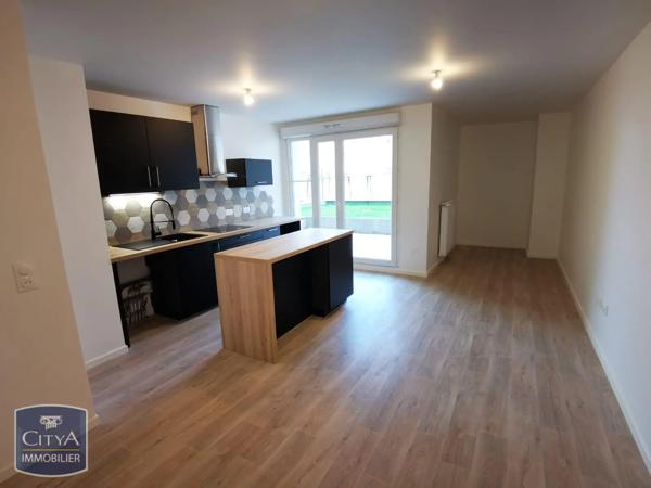 Appartement à louer 3 pièces 66.93m² Égly (91520)
