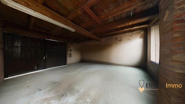 Maison de caractère sur 3ares avec jardin et garage
