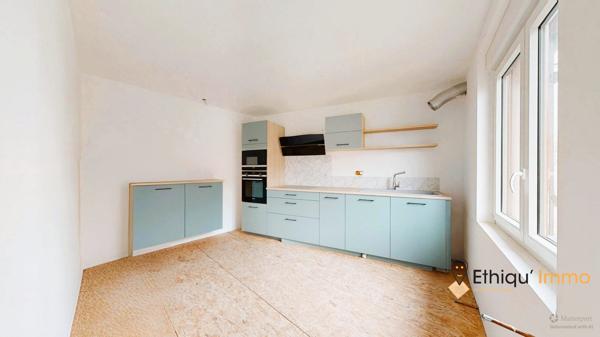 Maison de caractère sur 3ares avec jardin et garage