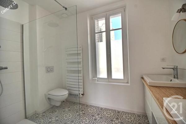 Maison à vendre  6 pièces - 145 m 2   CHATEAU THIERRY  - 02