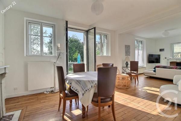 Maison à vendre  6 pièces - 145 m 2   CHATEAU THIERRY  - 02