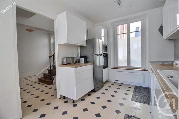 Maison à vendre  6 pièces - 145 m 2   CHATEAU THIERRY  - 02