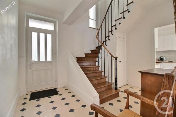 Maison à vendre  6 pièces - 145 m 2   CHATEAU THIERRY  - 02