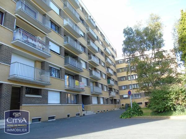 Appartement à louer 2 pièces 55.26m² Maubeuge (59600)