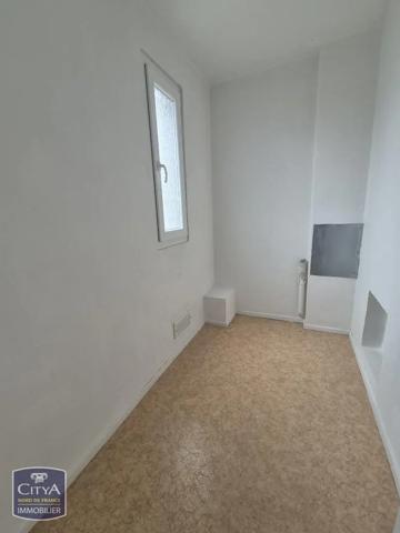 Appartement à louer 2 pièces 55.26m² Maubeuge (59600)