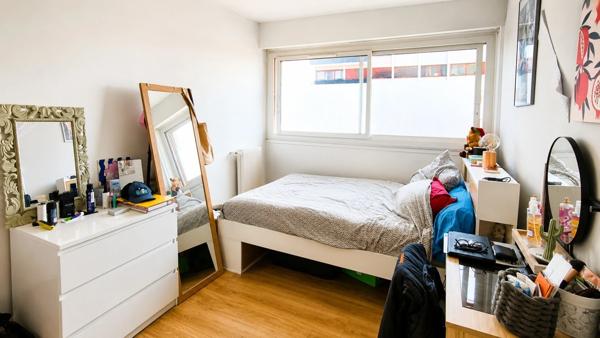 BEAUVAIS – Résidence Jeanne Hachette – Appartement F5 de 96,16 m² avec balcon, 5ᵉ étage avec ascenseur