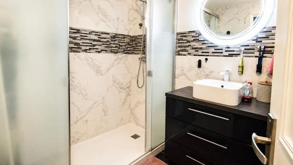 BEAUVAIS – Résidence Jeanne Hachette – Appartement F5 de 96,16 m² avec balcon, 5ᵉ étage avec ascenseur