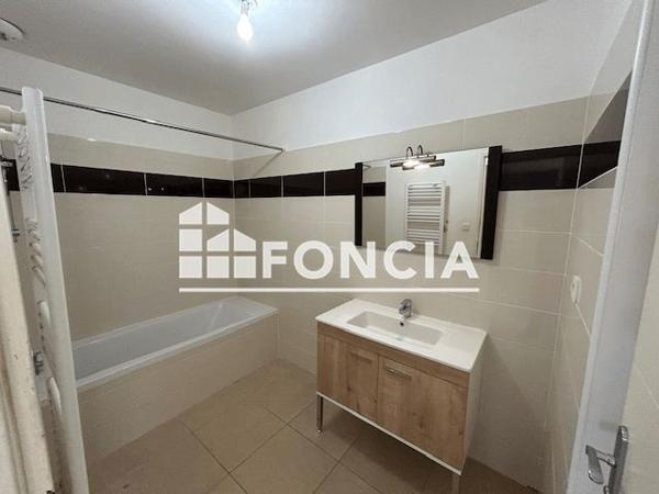 À vendre Appartement 3 pièces 63 m² - Orange 84100