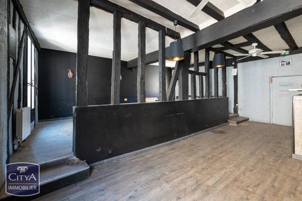 Local commercial à vendre 82.61m²