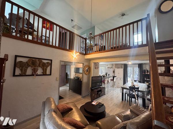 Maison de plain pied avec piscine proche centre ville