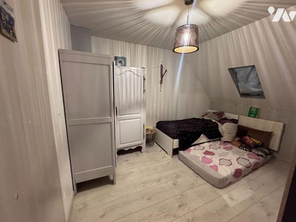 Maison de plain pied avec piscine proche centre ville