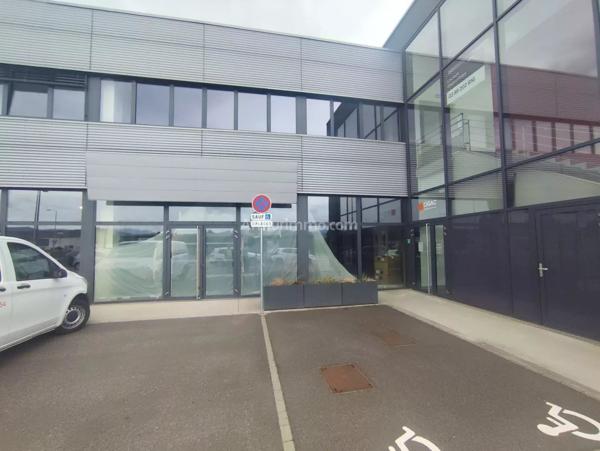 Vente                                                      Local commercial
                        
                     1 pièces                      407 m2                     à Colmar