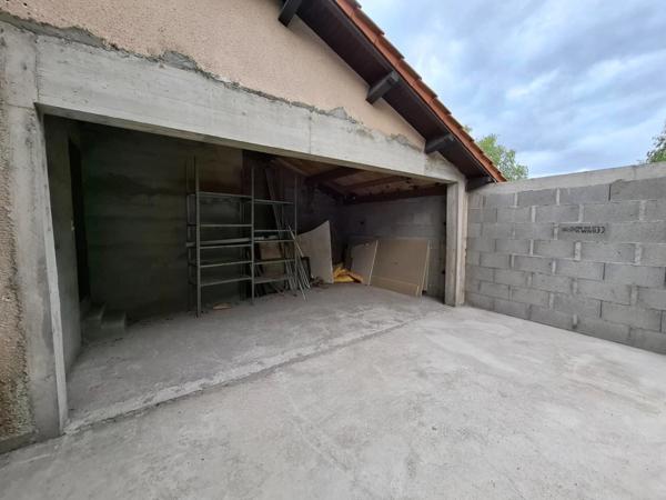 Maison à vendre - 4 pièces - VEYRE MONTON (63) - 295 000 euros