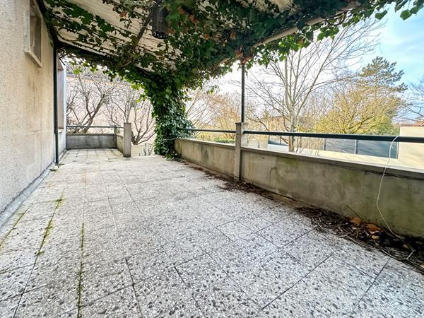 Maison 5 pièces sur terrain de 430 m² ,Verrières-le-Buisson entre le Centre-Ville et la Coulée Verte.