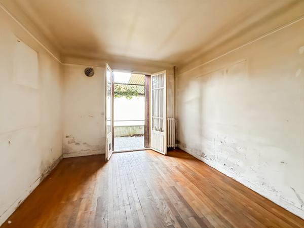 Maison 5 pièces sur terrain de 430 m² ,Verrières-le-Buisson entre le Centre-Ville et la Coulée Verte.